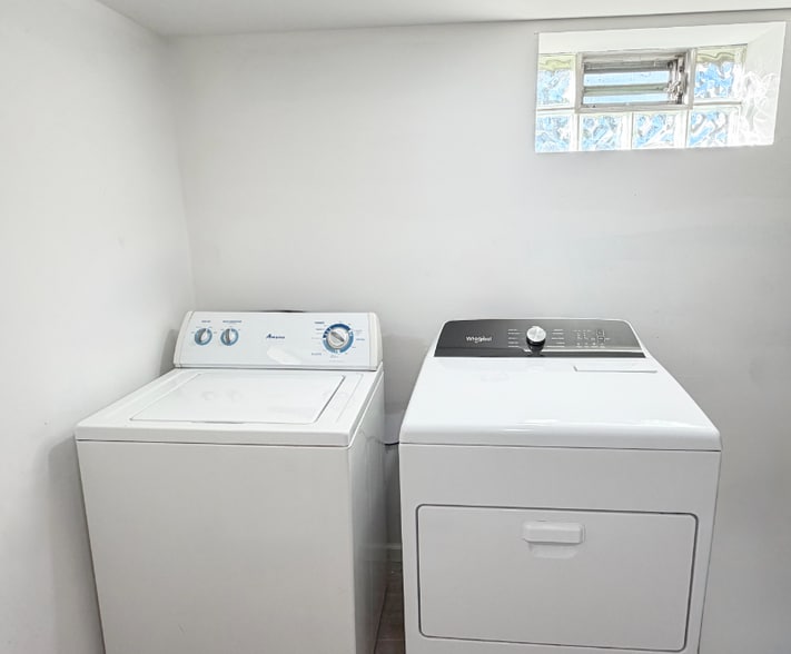 Building Photo - 18534 Wentworth Ave