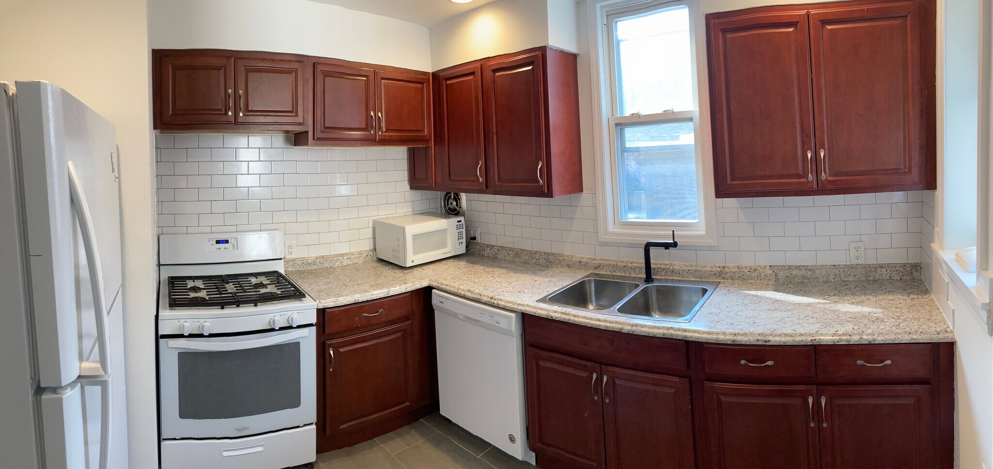 Building Photo - 55 Donaldson Ave