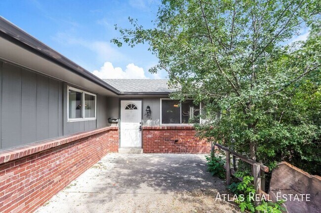 Building Photo - 3603 W 90th Pl