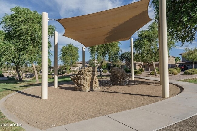 Building Photo - 14757 W Pasadena Ave