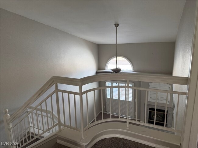 Building Photo - 8432 Pacific Fountain Ave