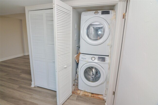 Building Photo - 1401 S Federal Hwy