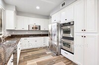 Building Photo - 27427 Lock Haven Ct