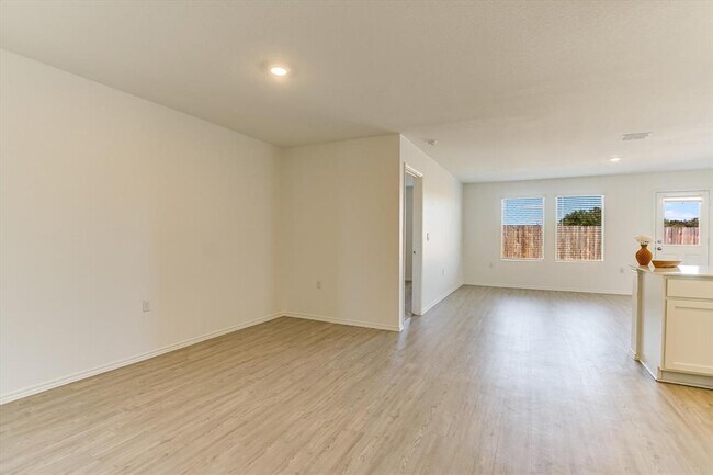 Building Photo - 2616 Schwartz Ln