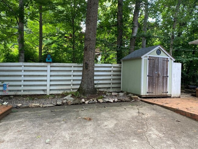 Building Photo - Black Mountain - Wooded lot, One-Level home, Room to Garden!