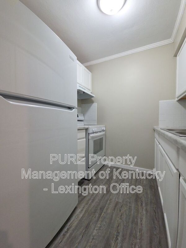 Building Photo - 1685 Alexandria Dr