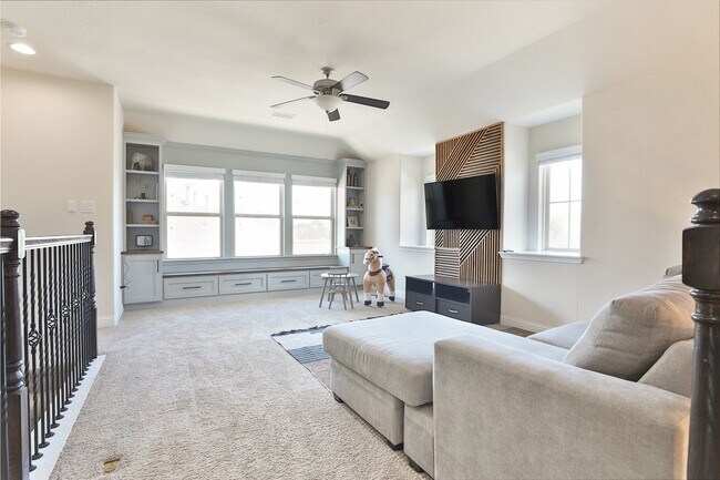 Building Photo - 2215 Tonkawa Trl