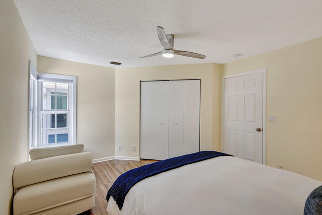 Building Photo - 1106 Ocean Dunes Cir