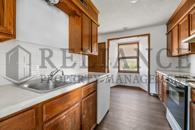 Building Photo - 1763 N Woodrow Ct