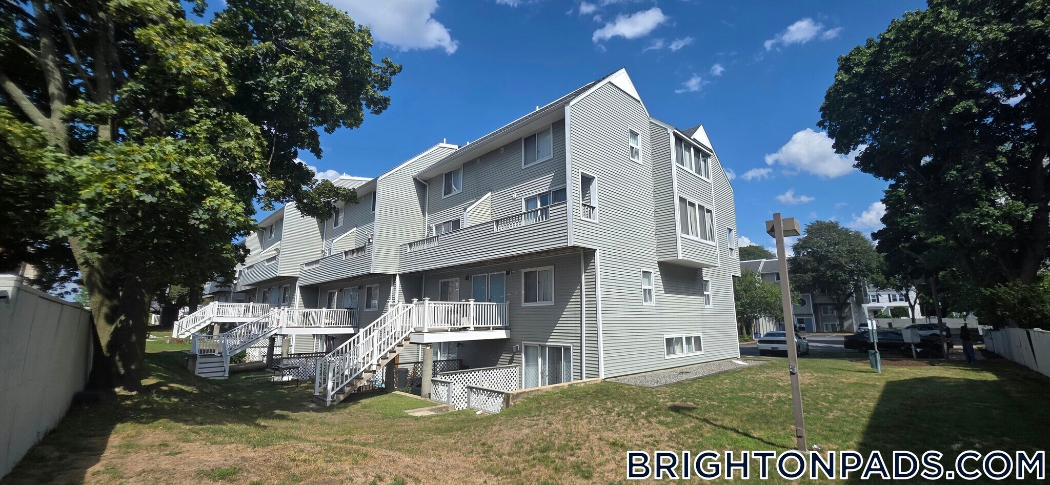 Building Photo - 150 N Beacon St