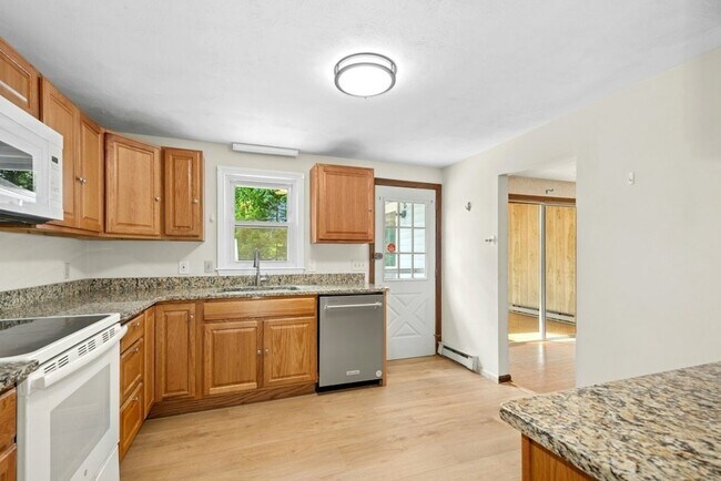 Building Photo - 11 Minuteman Way