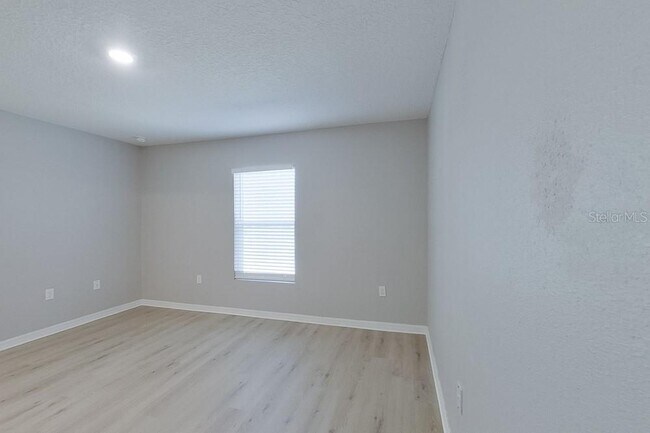 Building Photo - 2799 W Sheila Dr