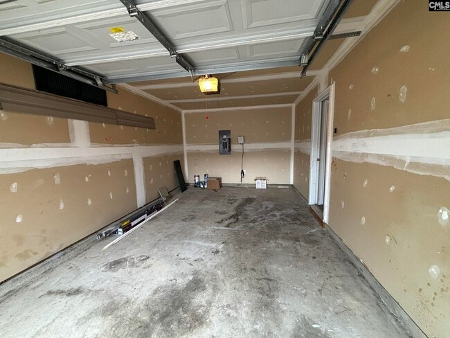 Building Photo - 107 Chapelwood Dr