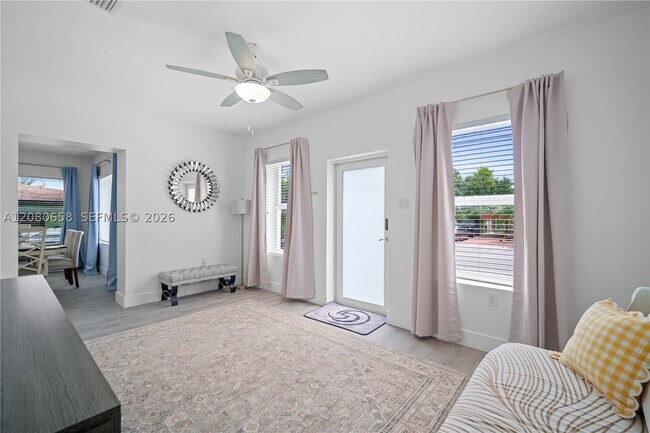 Building Photo - 836 NW 33rd Ave