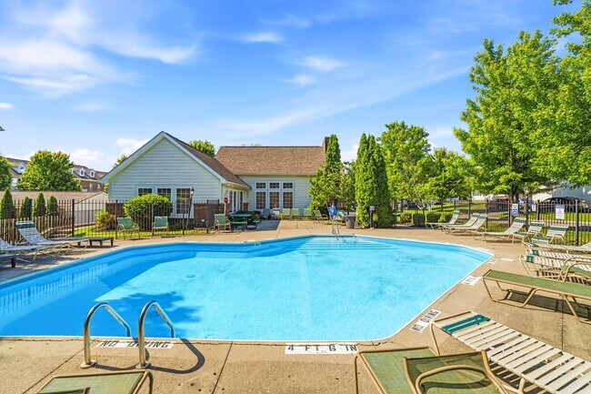 Building Photo - 1113 Green Knoll Dr