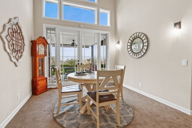 Building Photo - Ready now: Spacious 4 bedroom 3 bath with bonus room and 3 car garage