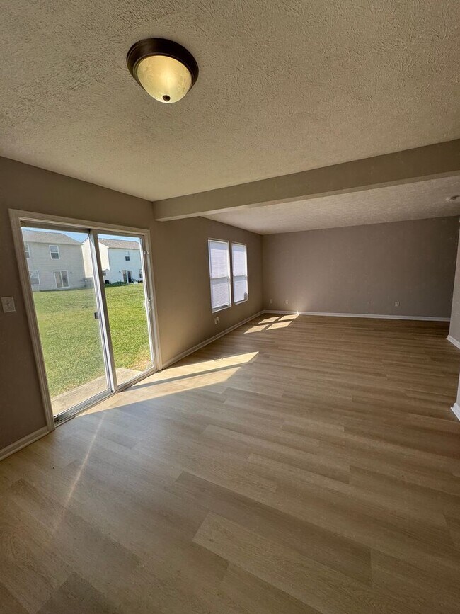 Building Photo - 4074 Lassen Ln
