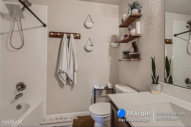 Building Photo - 3 br, 2.5 bath House - 3514 Wickham Ln