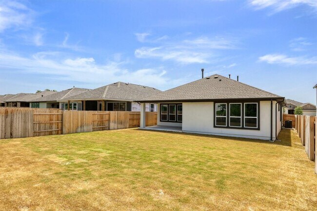 Building Photo - 182 Yarbrough Dr