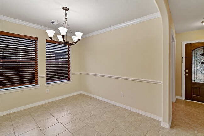 Building Photo - 3308 Southern Grove Ln