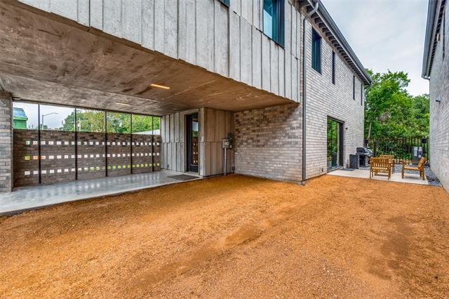 Building Photo - 903 Blackland Ct