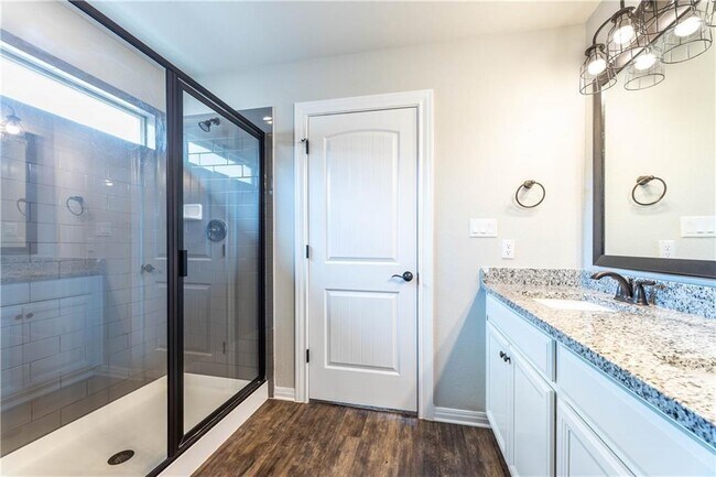 Building Photo - 5413 Traviston Dr