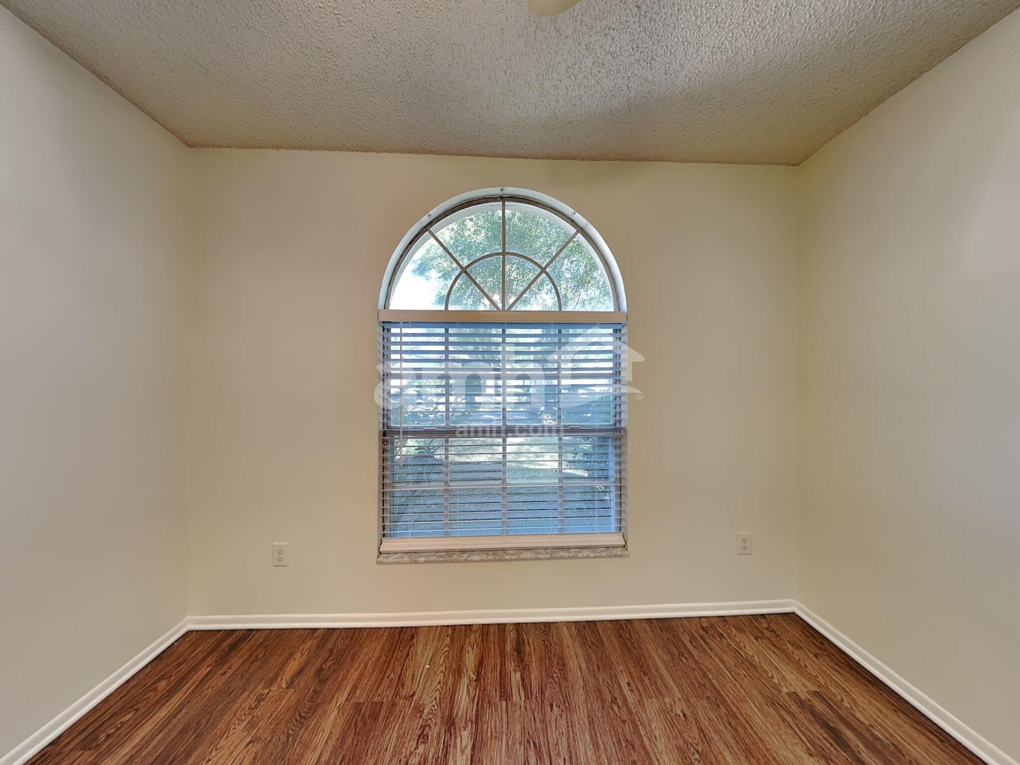 Building Photo - 96 Knights Hollow Dr