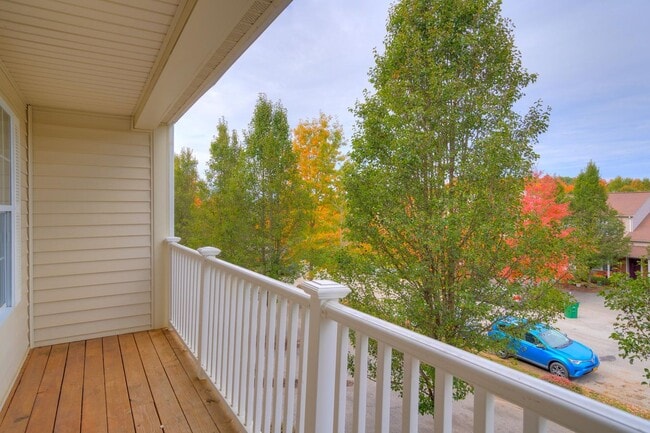 Building Photo - Available for the 2026-2027 lease term.