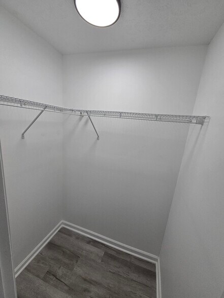 Building Photo - 848 S 23rd St