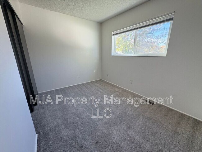 Building Photo - 4735 S 1900 W