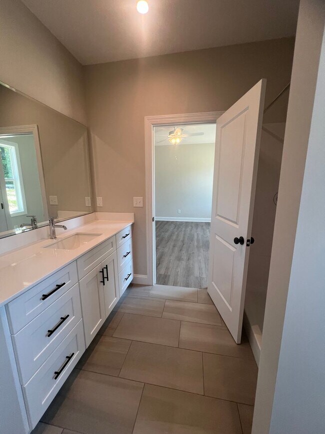 Building Photo - New Construction 3 Bedroom Home