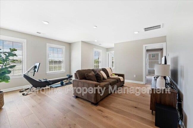 Building Photo - 13831 Derby Farm Ln