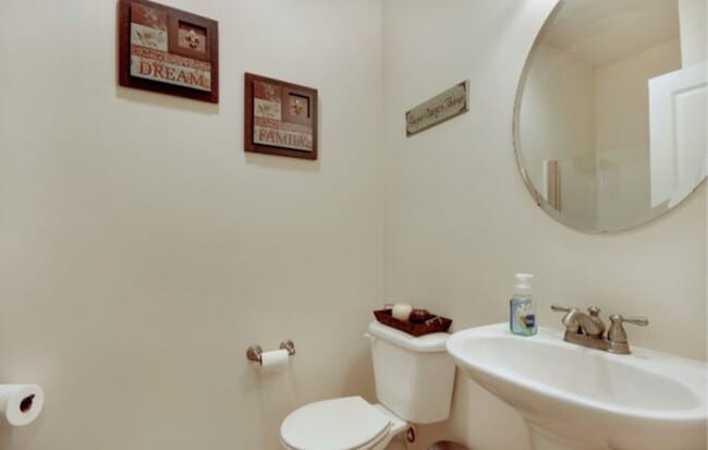 Building Photo - 6408 40th St Ct E