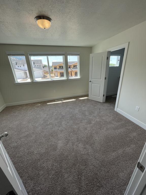 Building Photo - 1043 W 600 S