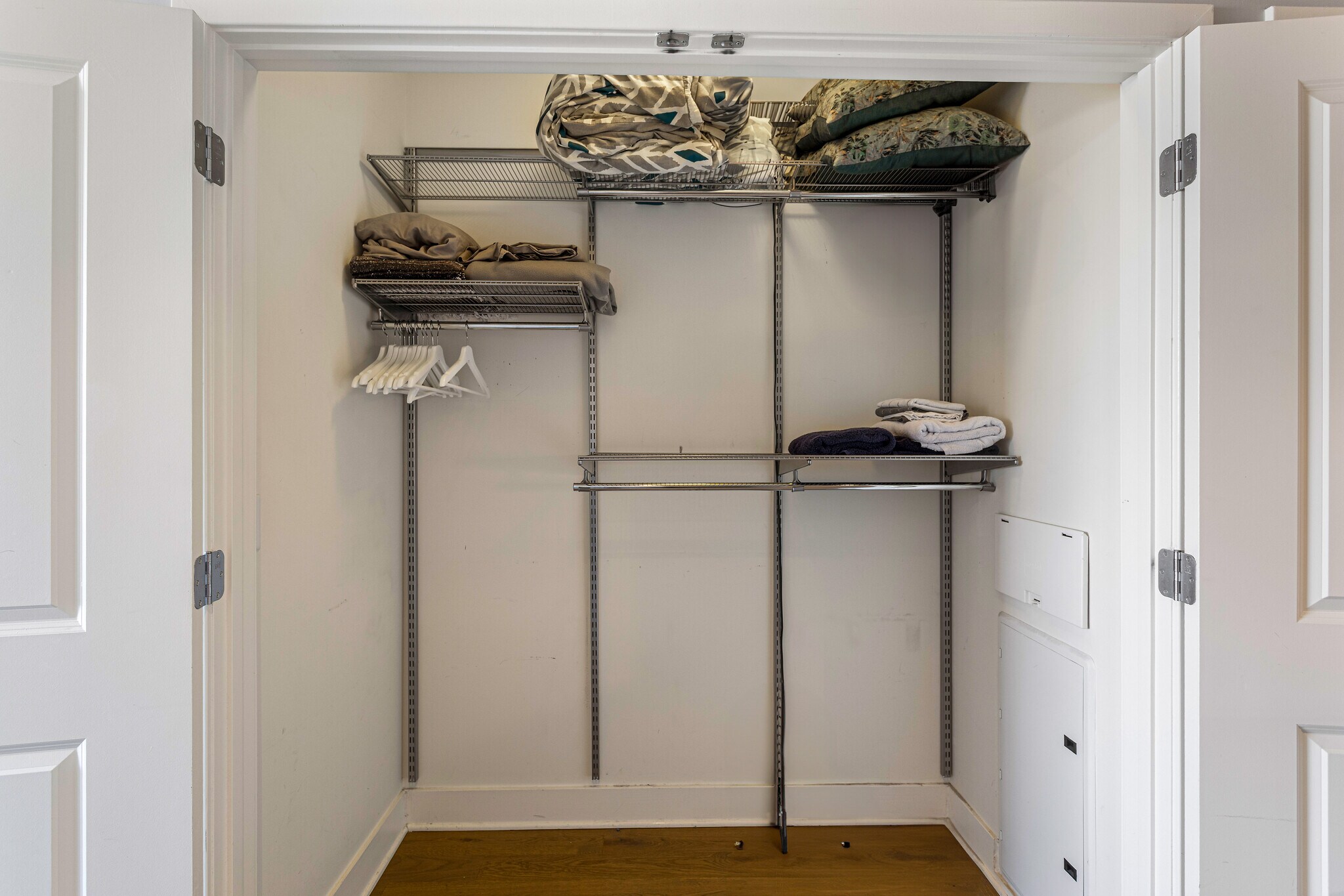 Building Photo - 2550 17th St NW