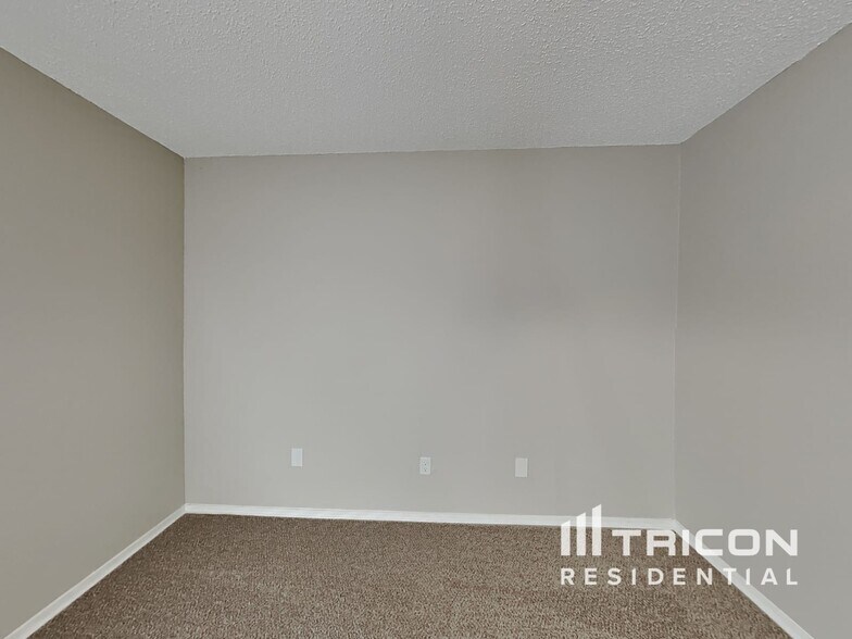 Building Photo - 4212 Ticino Valley Dr