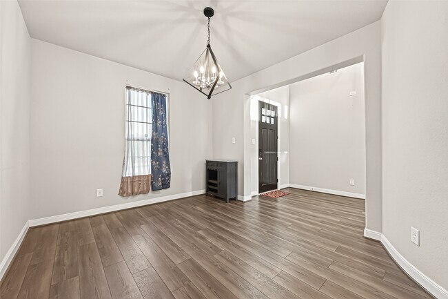 Building Photo - 17685 Martin Crk Ln