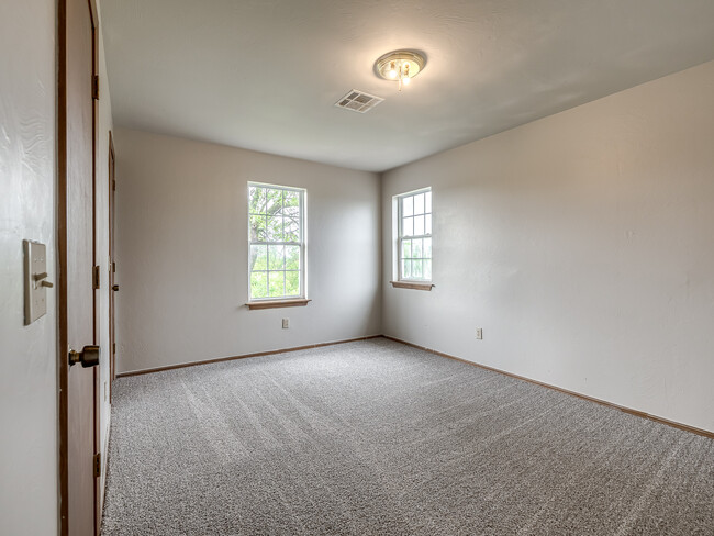 Building Photo - 11308 Meadow Ridge Ln