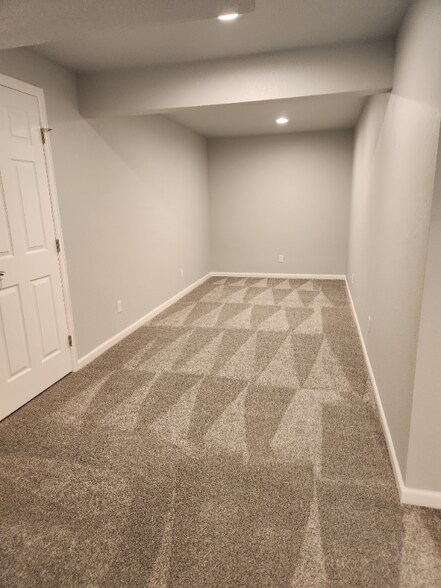 Building Photo - 3207 Meadow Gate Dr