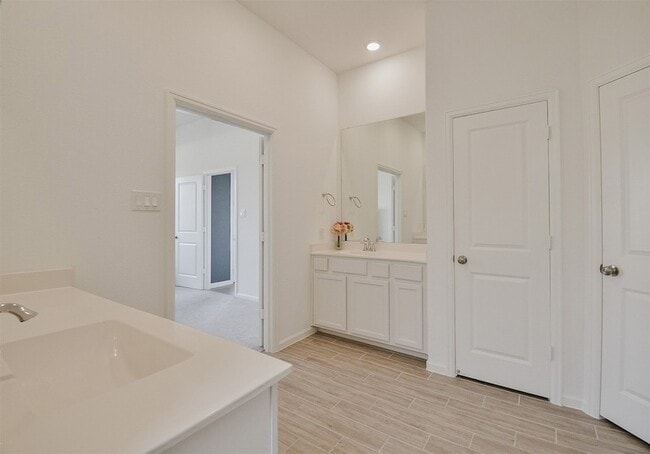 Building Photo - 9407 Camden Clf Ct