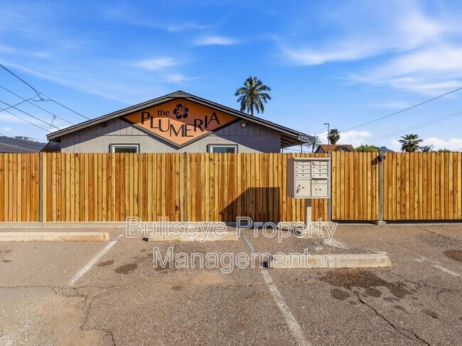 Building Photo - 840 E Turney Ave
