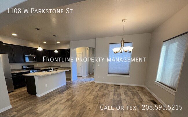 Building Photo - 1108 W Parkstone St