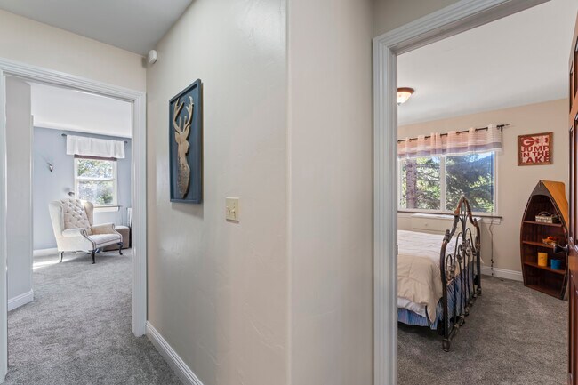 Building Photo - 26520 Walnut Hills Dr