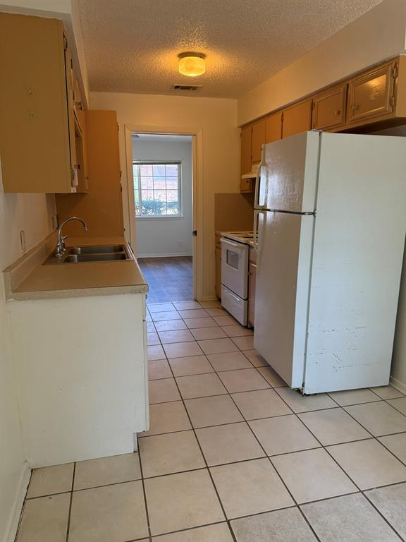 Building Photo - 3405 Willowrun Cove