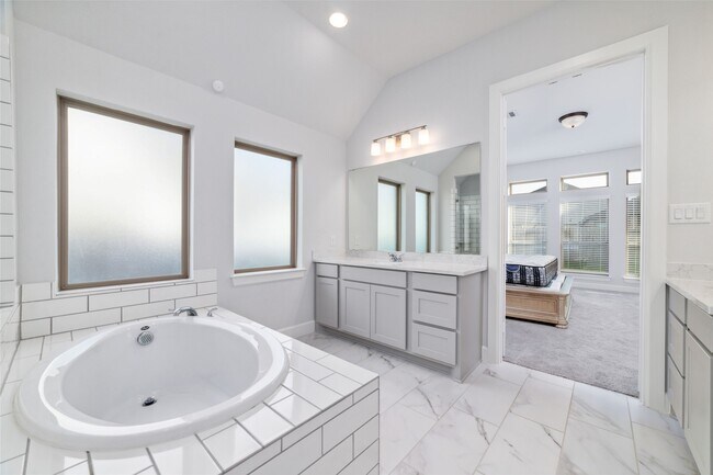 Building Photo - 19035 Dappled Mare Cir
