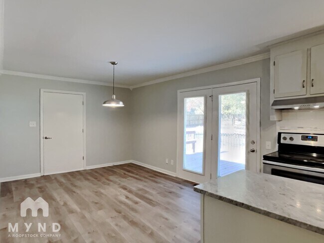 Building Photo - 5720 Raynor Rd