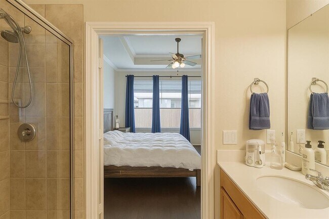 Building Photo - 16021 Remington Reserve Way