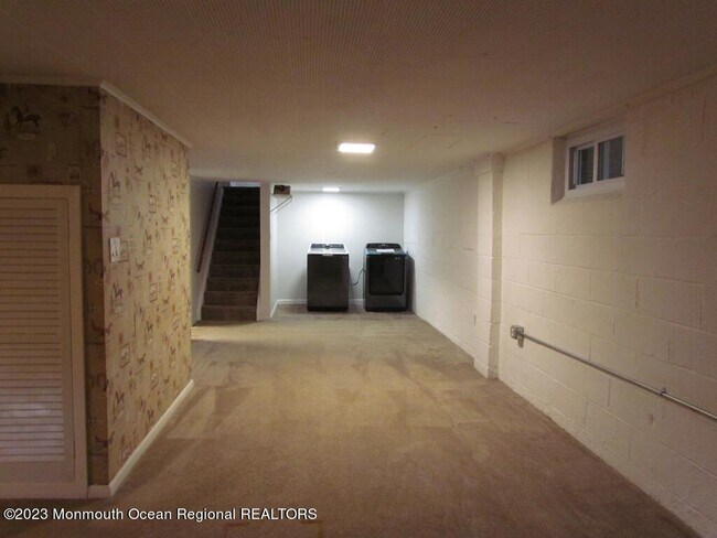 Building Photo - 148 Parkview Terrace