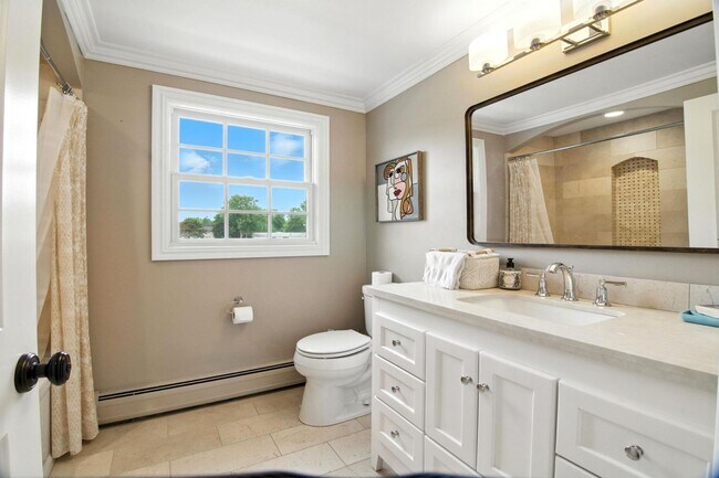 Building Photo - 5840 Sutters Ln
