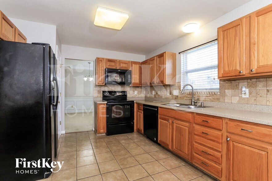 Building Photo - 5158 Grandin Ridge Dr